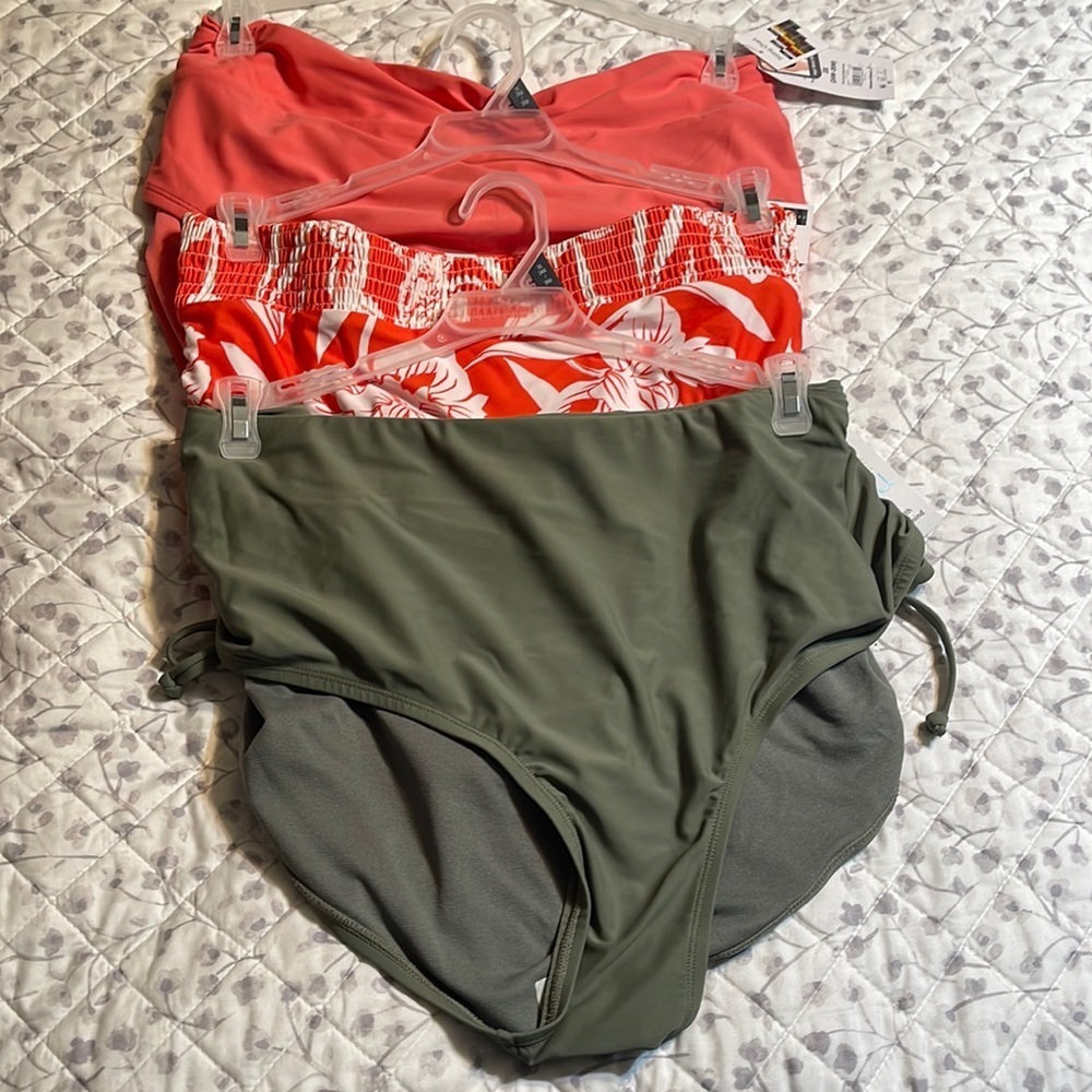 New set/3 swim bottoms 3x